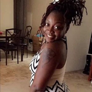 Meet your Posher, Tonya